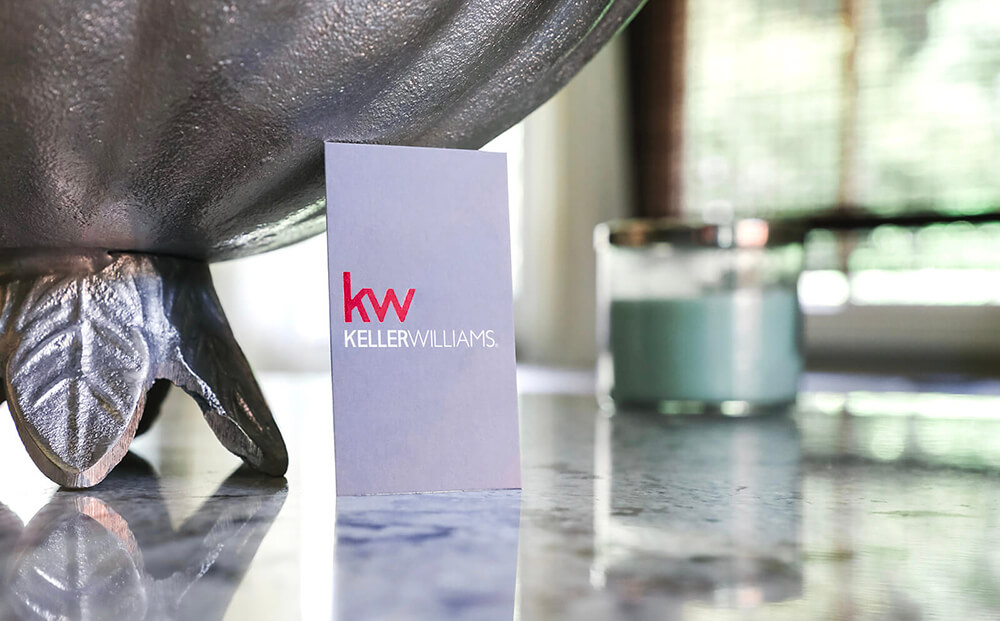 Premium Business Cards for Realtors Premium Business Cards for Realtors. Select from Spot UV, Stamped Foil, 32PT thick and more.