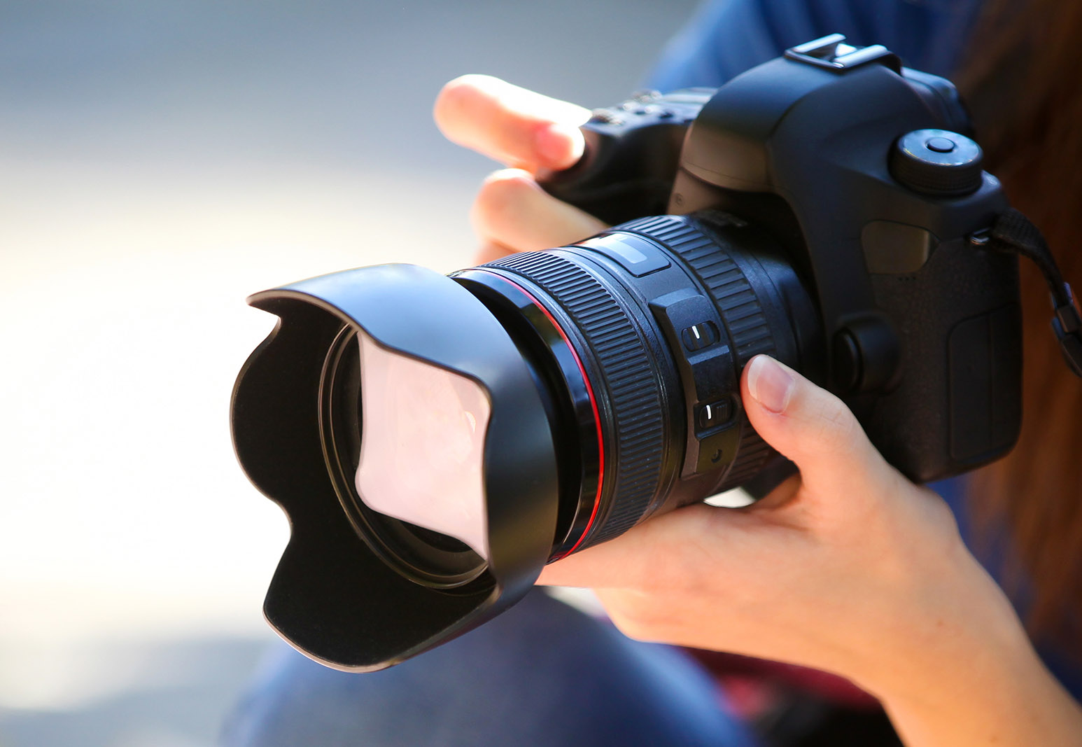 Hire a Professional Photographer to Get Amazing Headshots Hire a professional photographer. Business cards with headshots are quick and usually fairly inexpensive and are great for including on your business cards.
