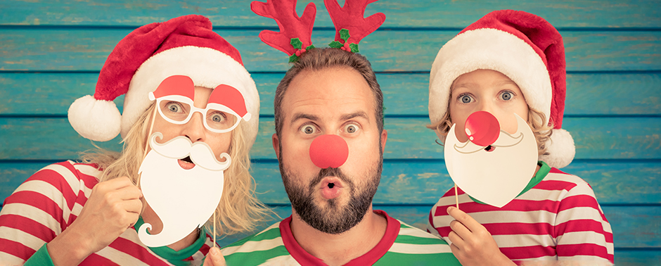 Funny, fun family holiday photo